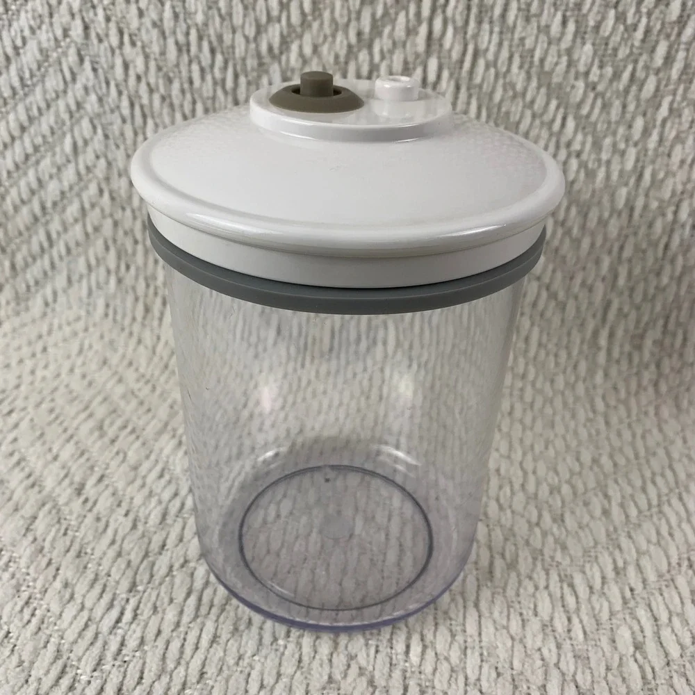 Snail Food Saver Canister Vacuum Seal Storage Container w/ Lid KY-114 Small 25oz